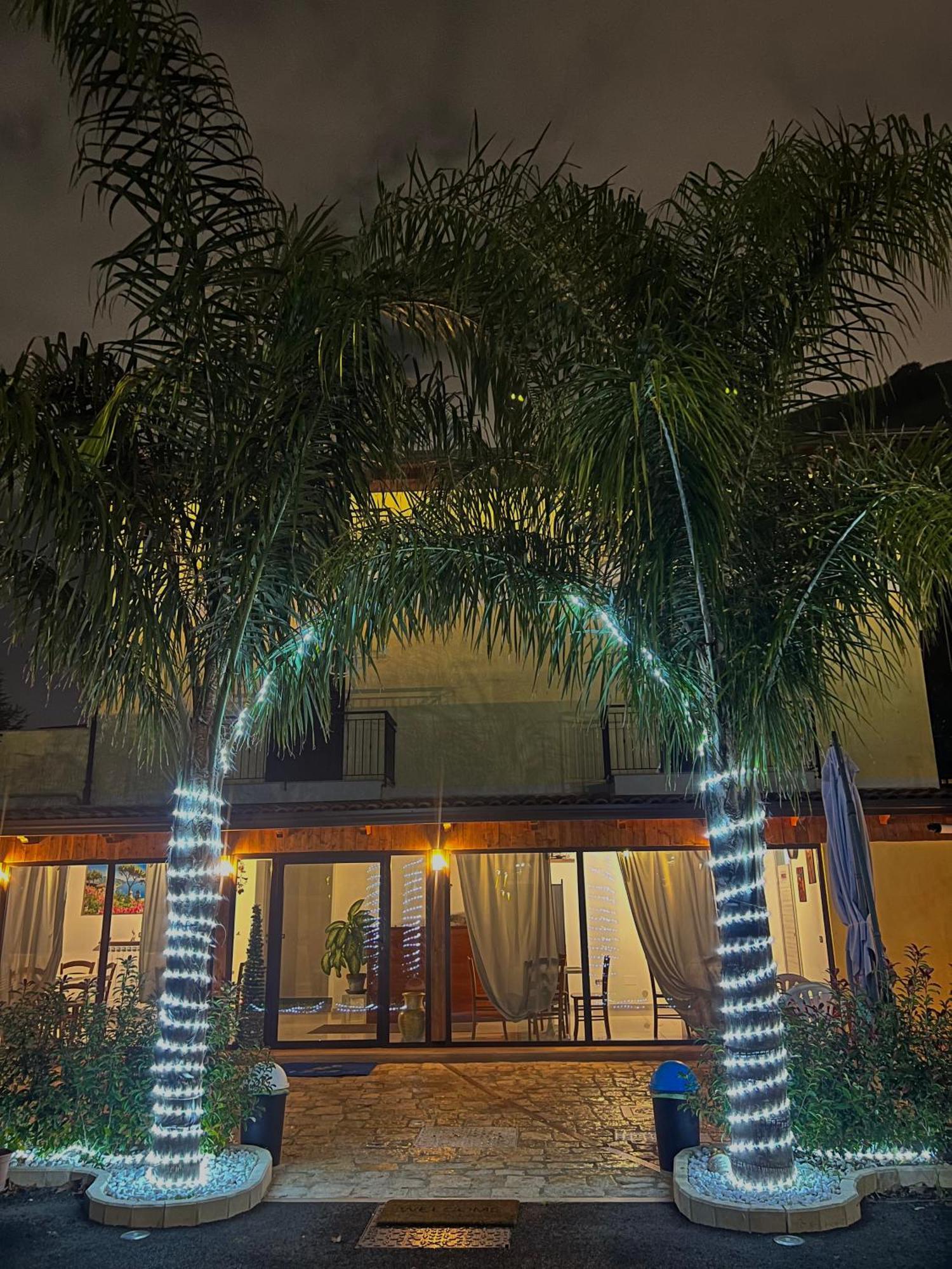 Villa Delle Rose Наполи Екстериор снимка